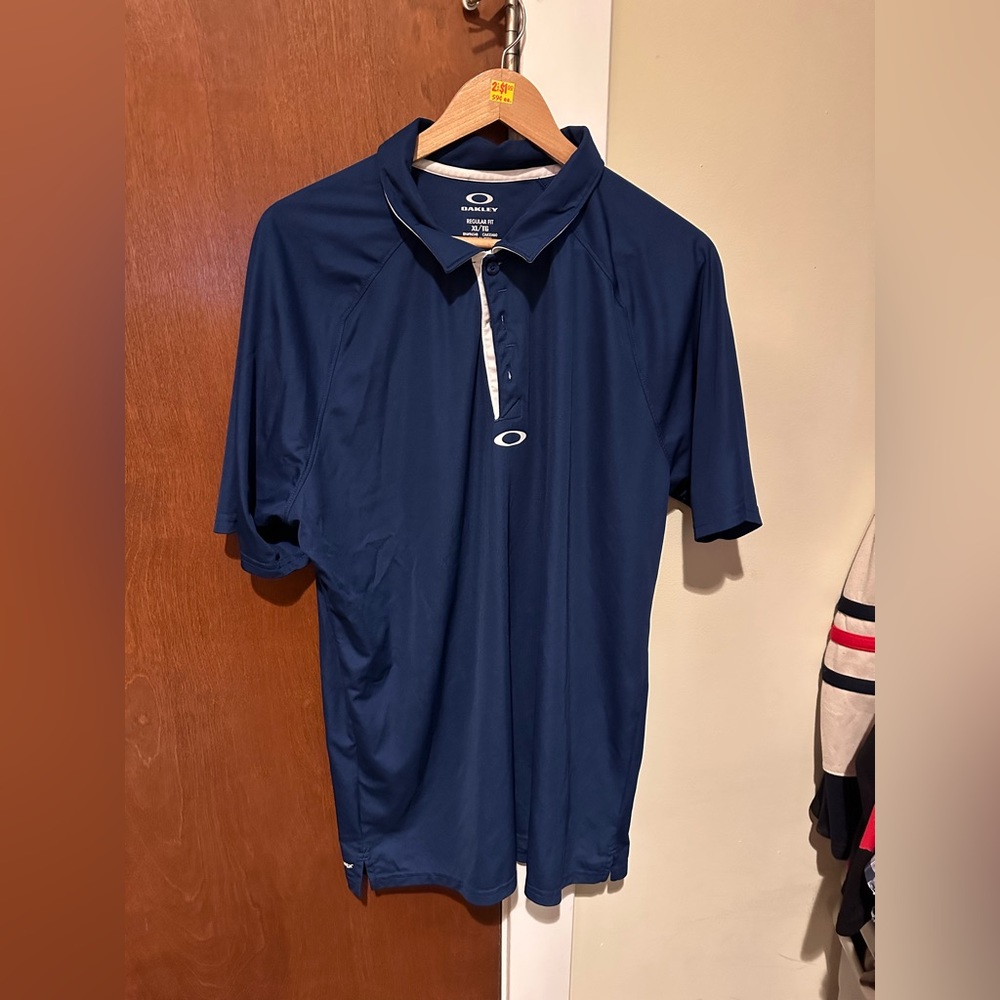 Oakley Polo